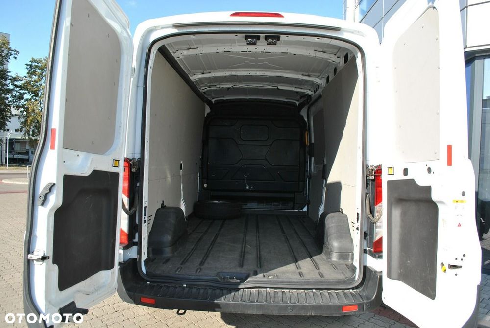 Ford Transit - 10