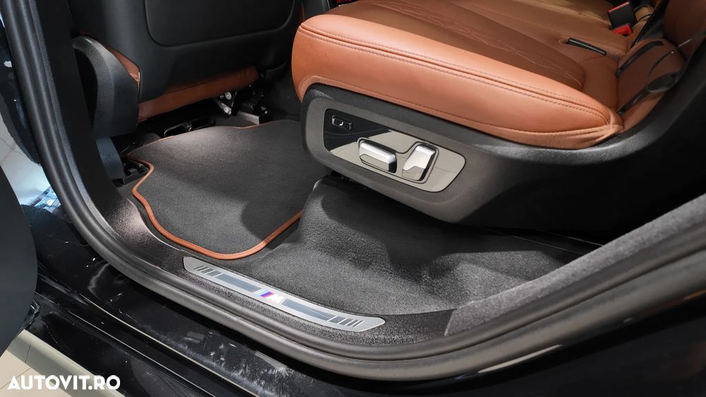 BMW X7 xDrive40d - 36