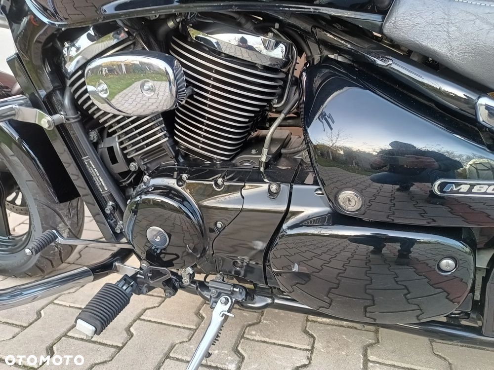 Suzuki Intruder - 32