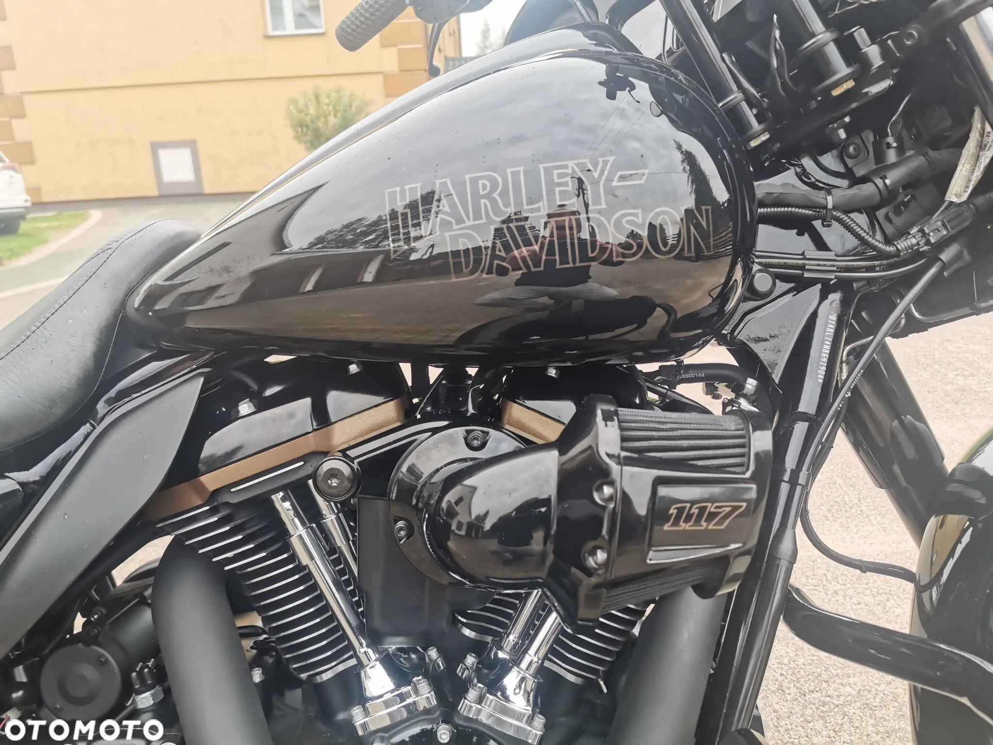 Harley-Davidson Touring Street Glide - 8