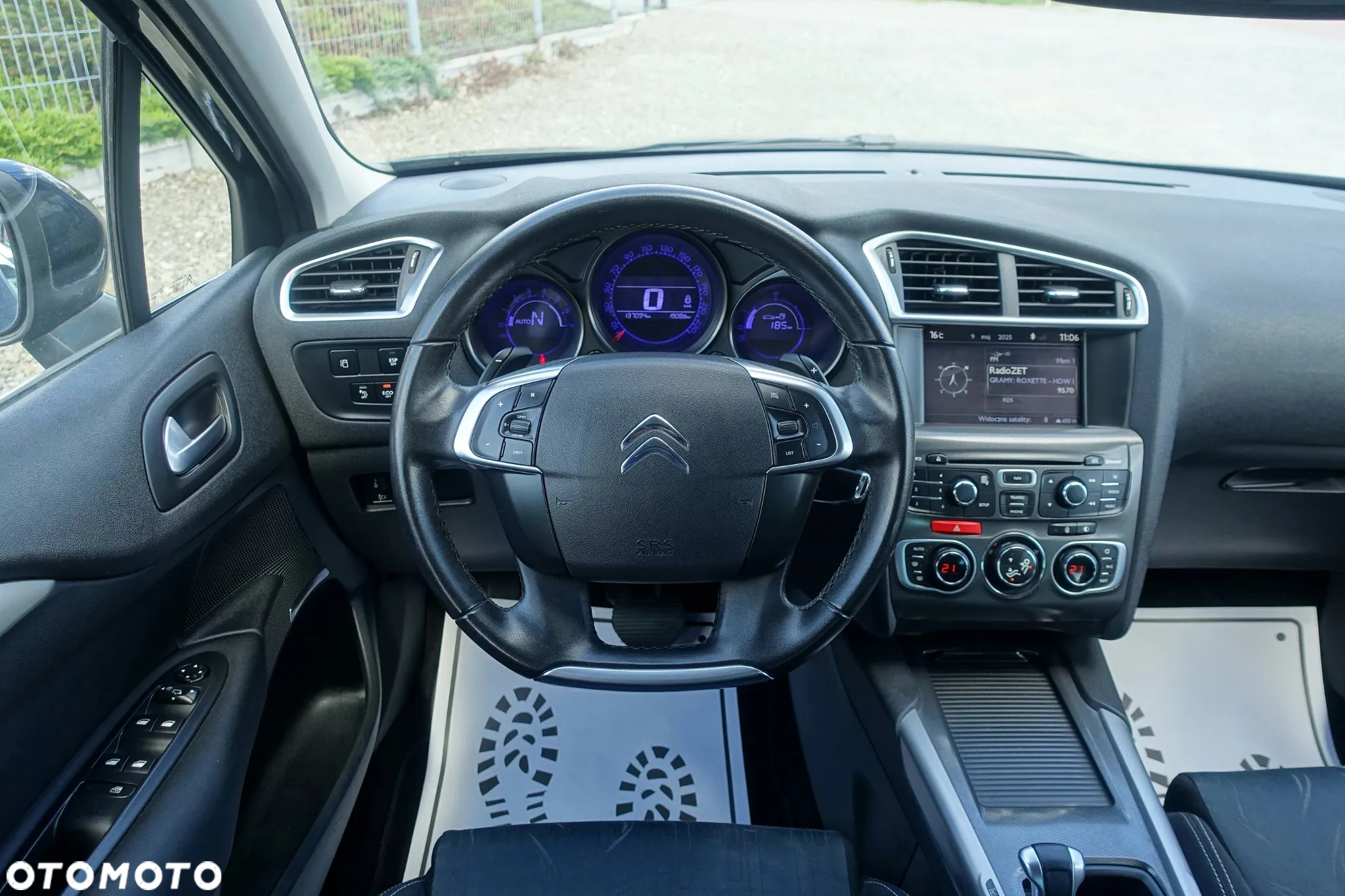 Citroën C4 e-HDi 115 ETG6 Selection - 9