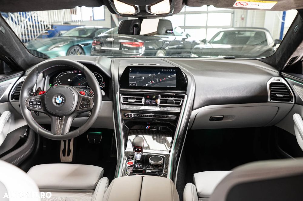 BMW M8 - 8