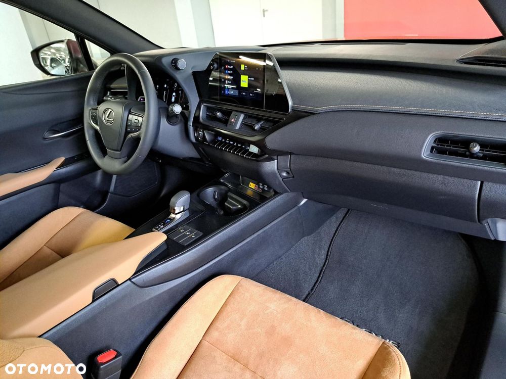 Lexus UX 300h Business - 10