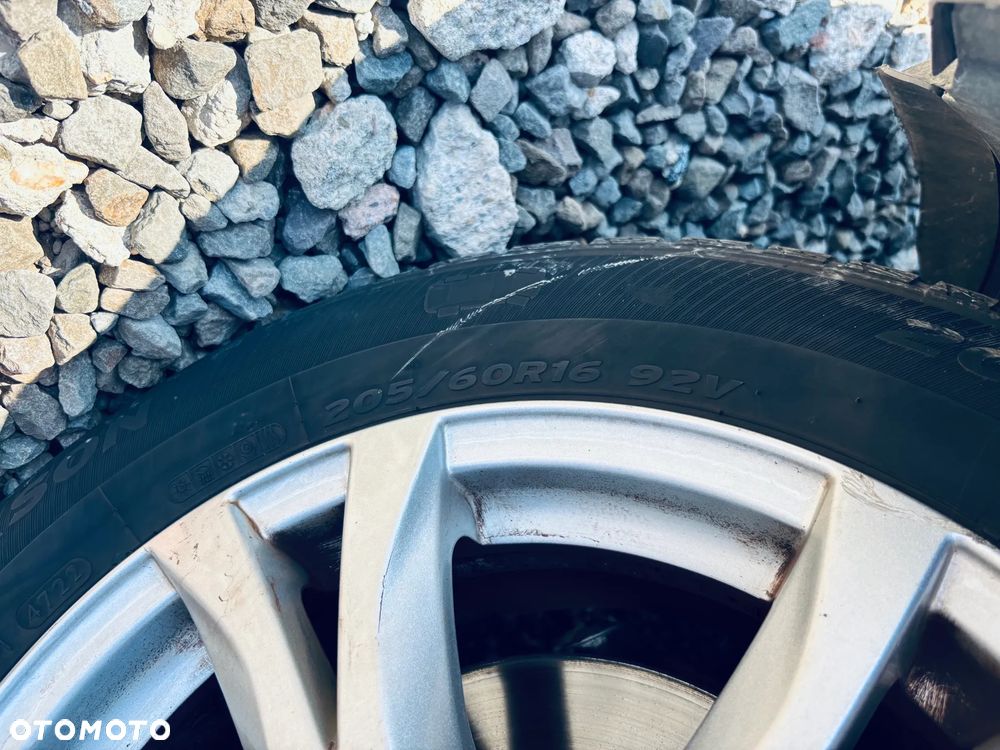 BMW Seria 3 320d - 16
