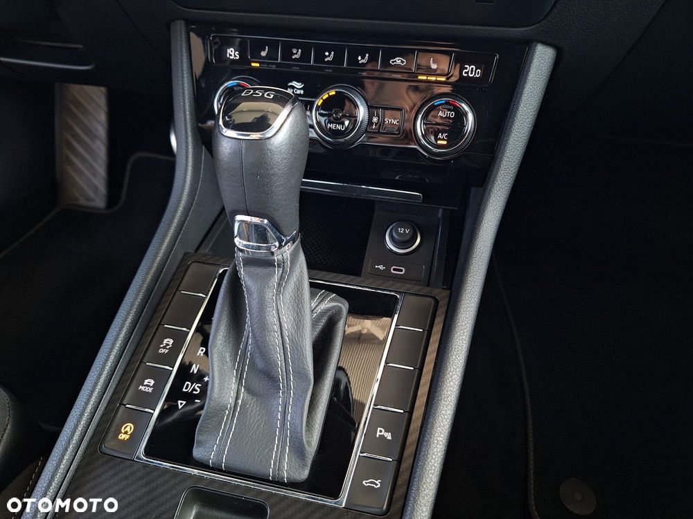 Skoda Superb 2.0 TDI SCR Sportline DSG - 26