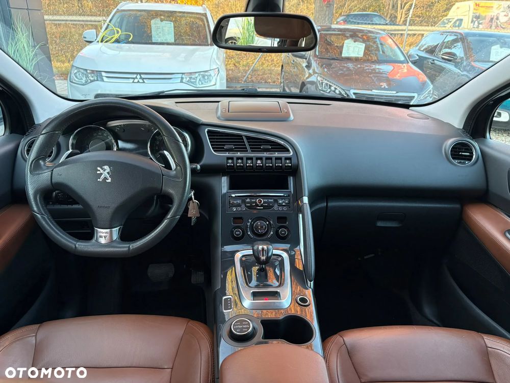 Peugeot 3008 Hybrid4 - 17
