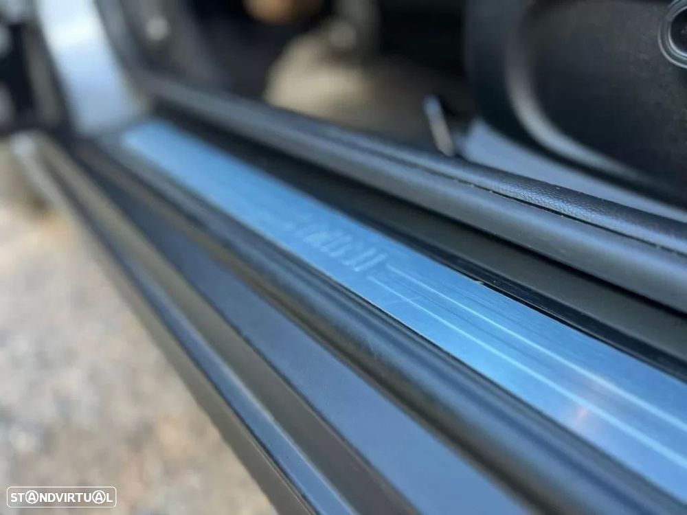 MINI 3 Portas Cooper Premium First Essential - 28