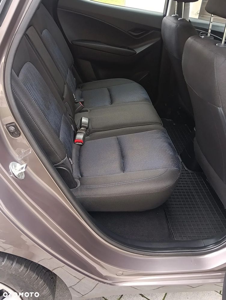 Hyundai Ix20 2013 photo 5