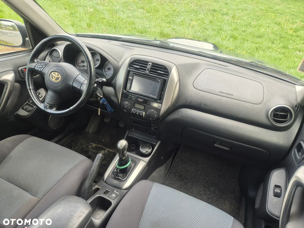 Toyota RAV4 D-4D 4x4 Sol - 20