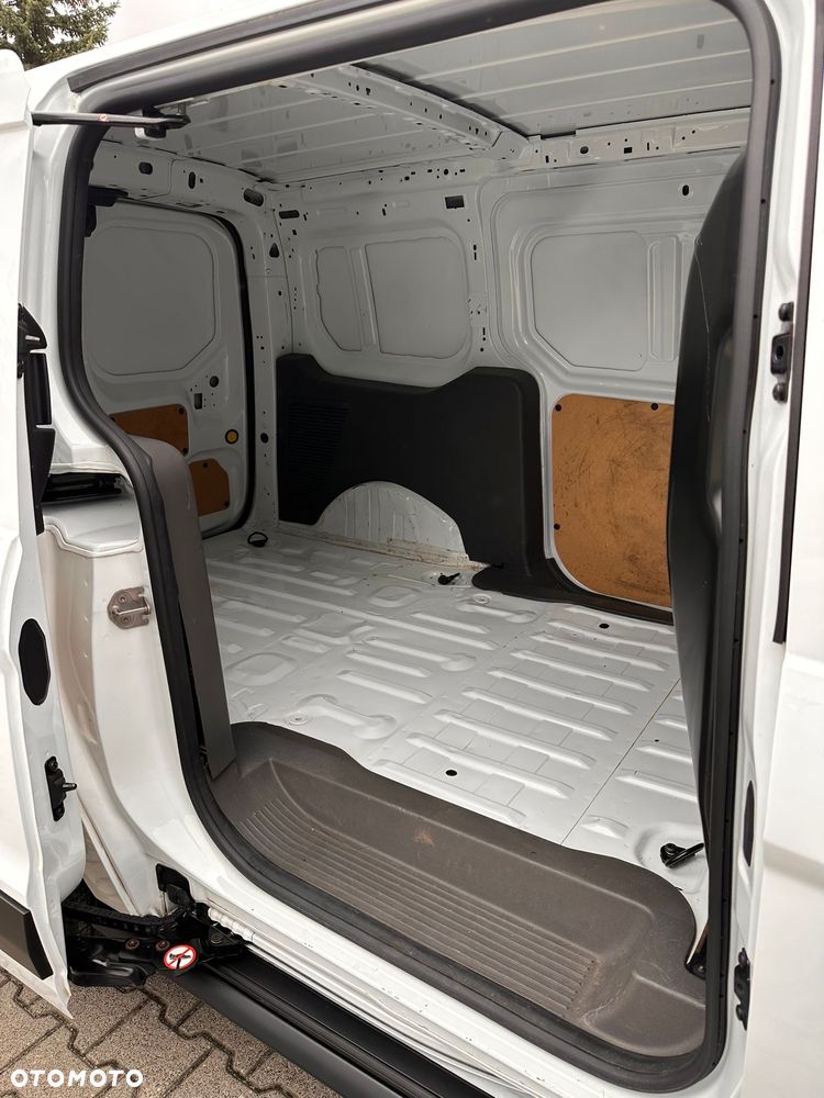 Ford Transit Connect - 12
