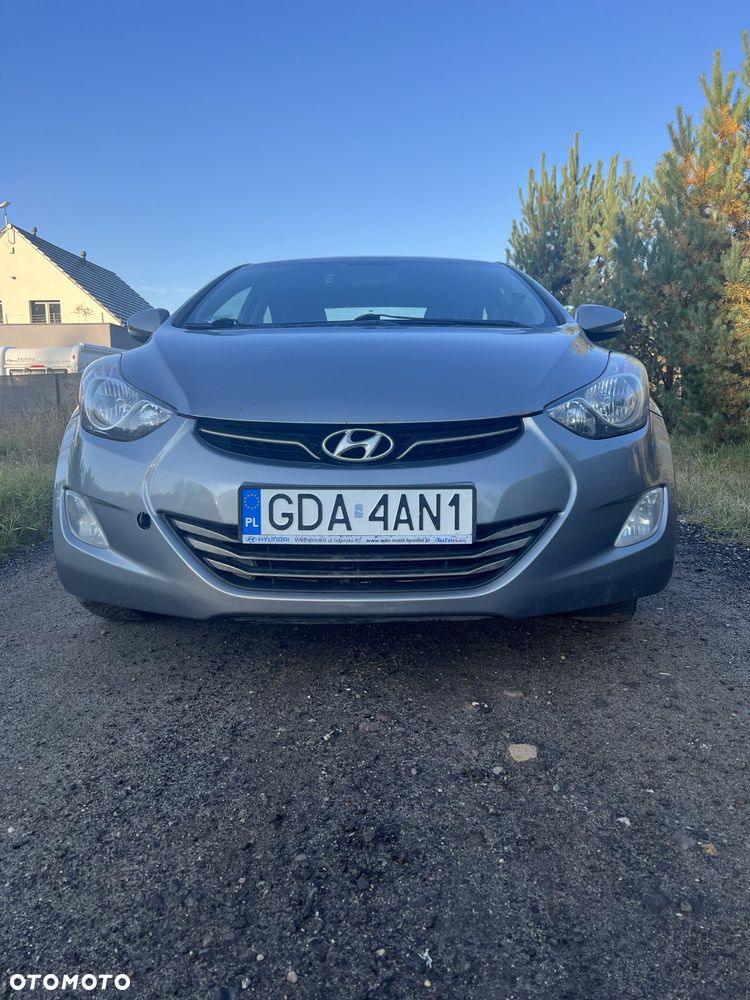 Hyundai Elantra 1.6 Style - 6