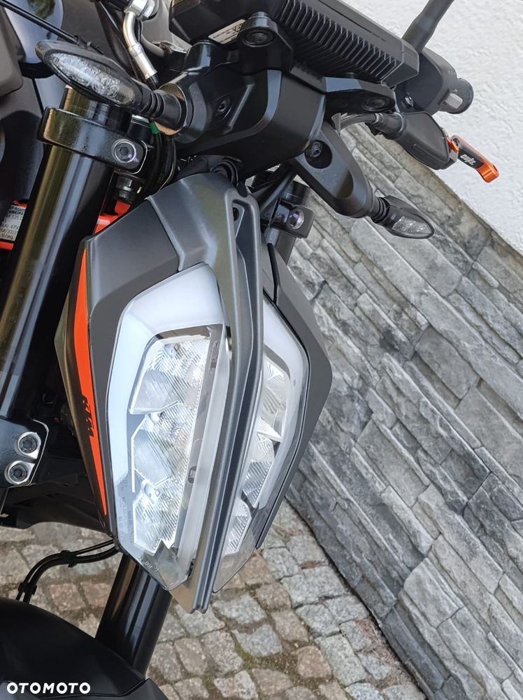 KTM Duke 125 - 25