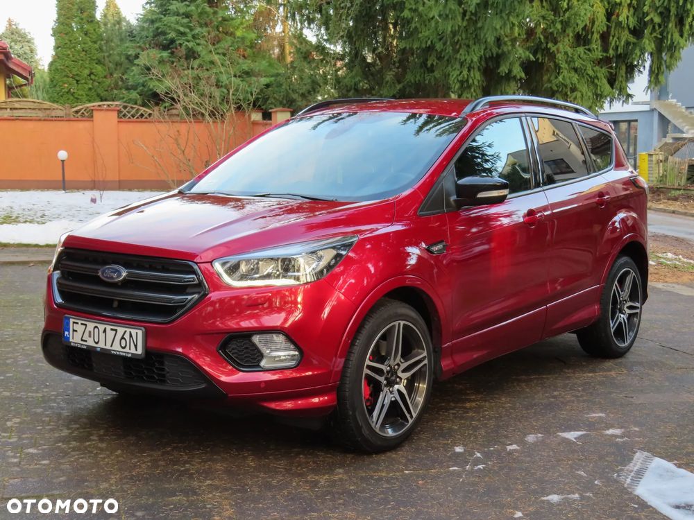 Ford Kuga - 1