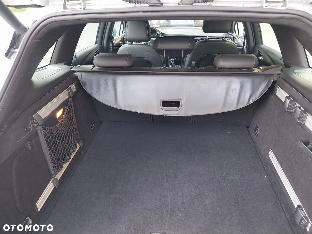Opel Astra 1.6 CDTI Elite S&S - 10