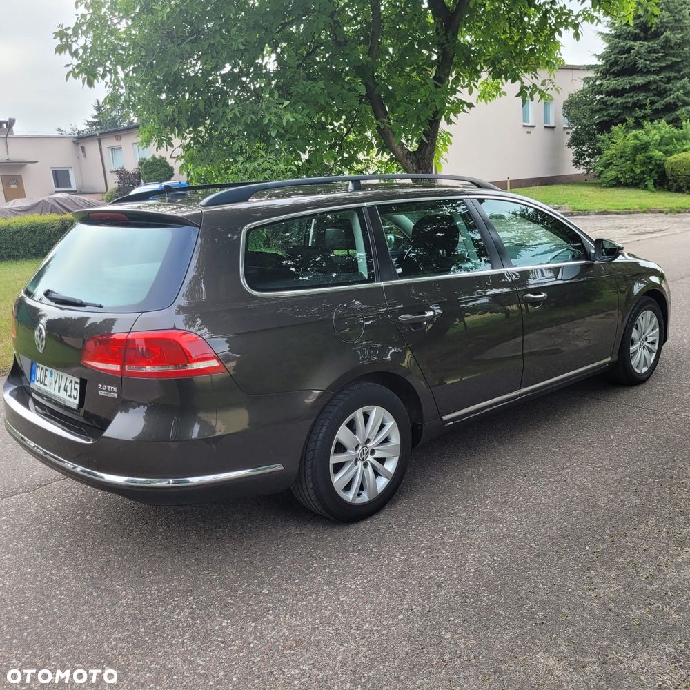 Volkswagen Passat 2.0 TDI Highline - 8