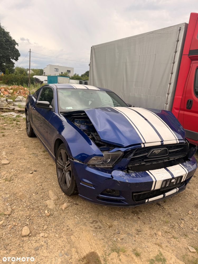 Ford Mustang 3.7 V6 - 1
