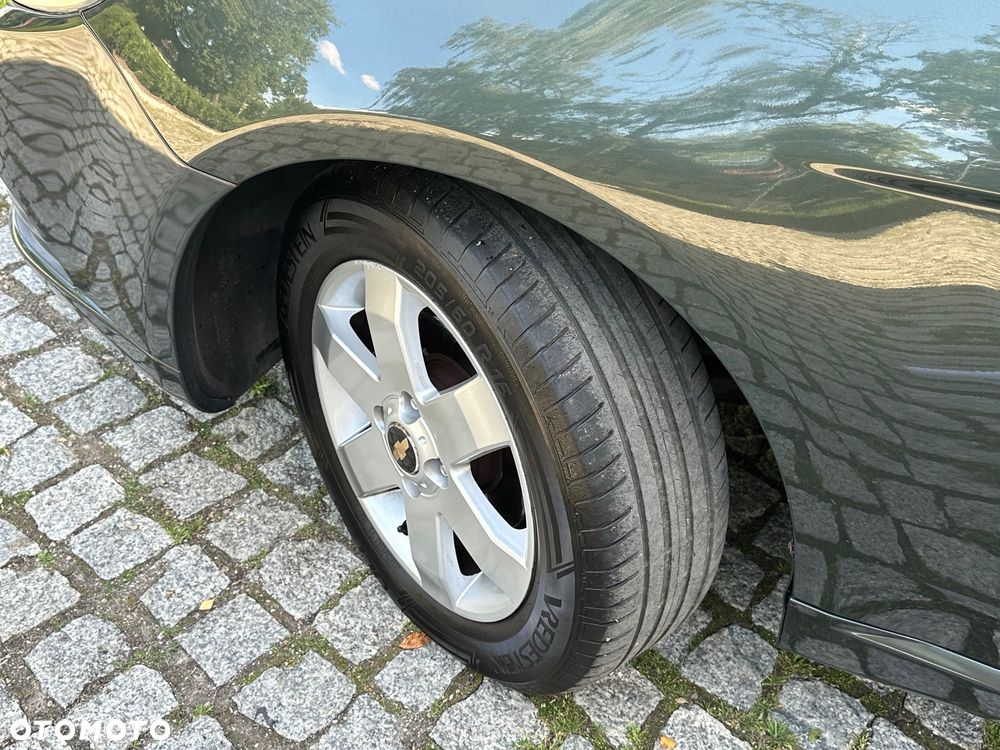 Chevrolet Epica 2.0 LS - 37
