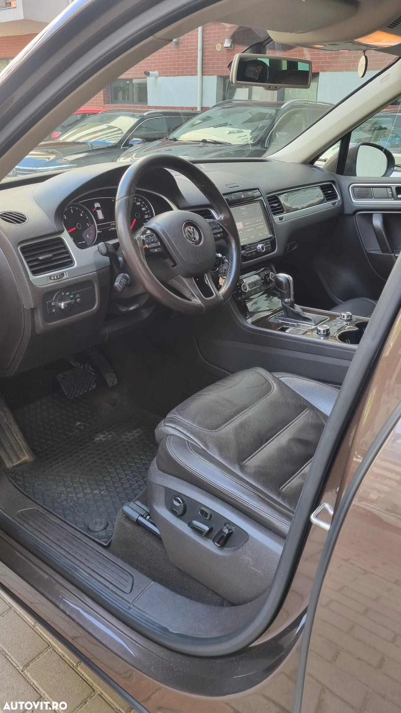 Volkswagen Touareg 3.0 V6 TDI BMT - 17
