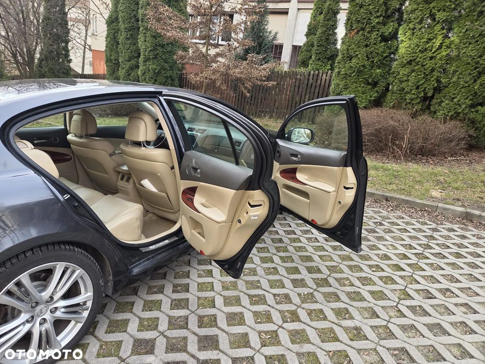 Lexus GS 450h - 9