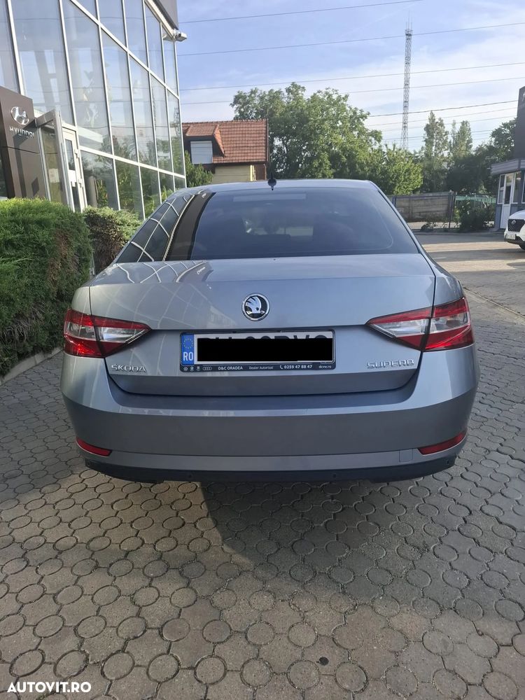 Skoda Superb 2.0 TDI DSG Style - 13