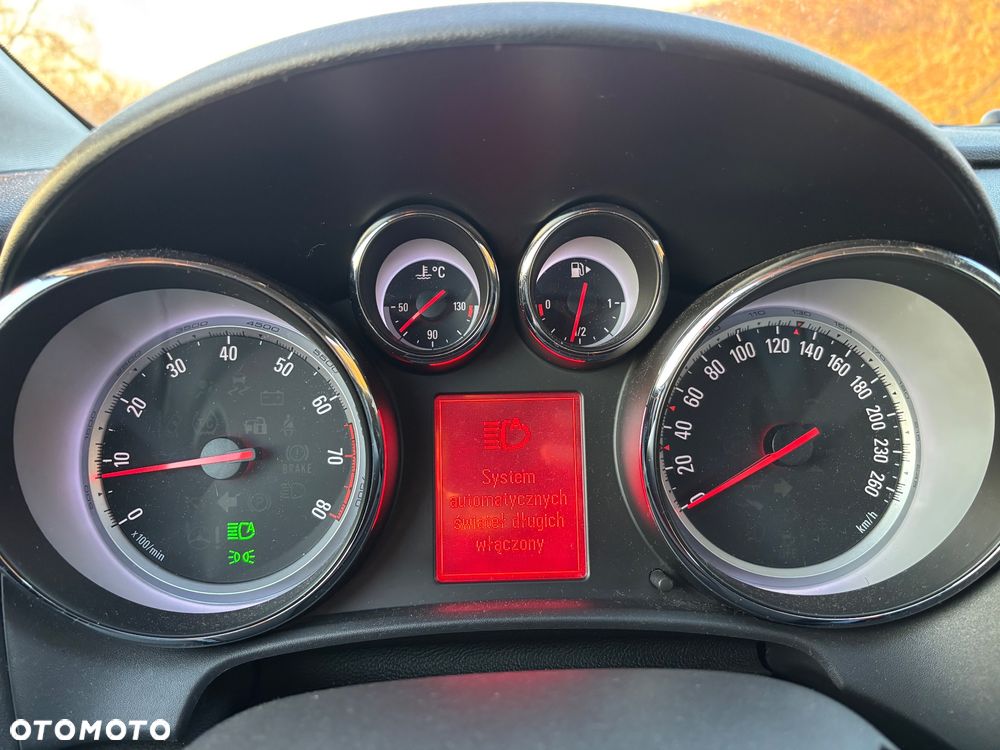 Opel Astra 1.4 Turbo Cosmo - 14