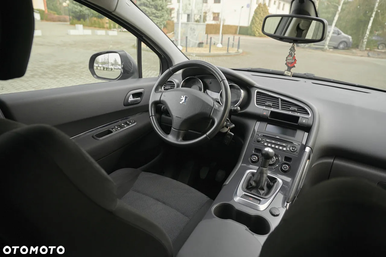 Peugeot 3008 120 VTi Premium - 32