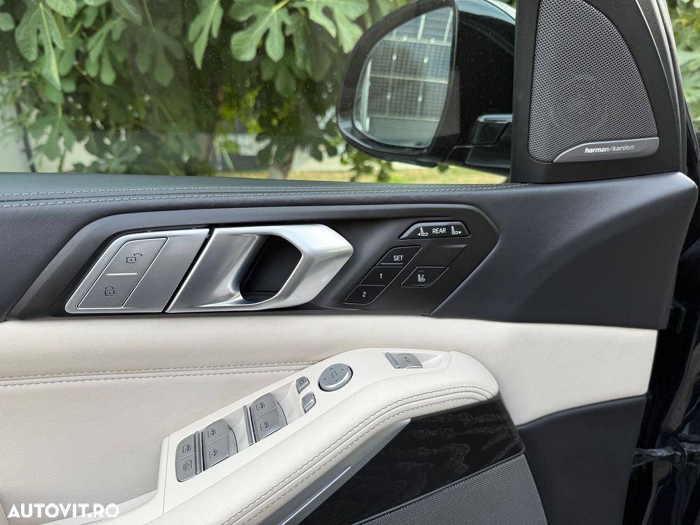 BMW X7 xDrive40i MHEV - 11