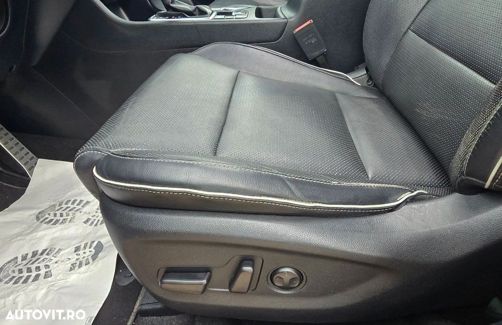 Kia Sportage 2,0 CRDI AWD Aut. GT Line - 14