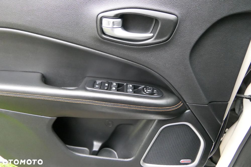 Jeep Compass 1.4 MultiAir Active Drive Automatik Limited - 30