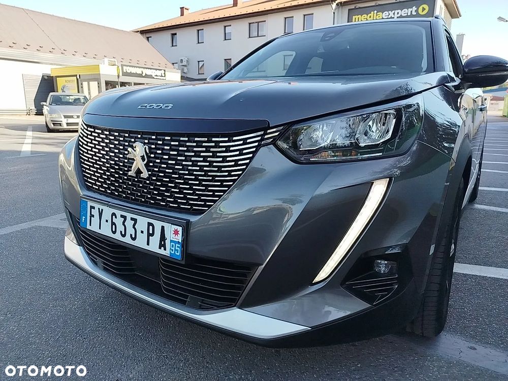 Peugeot 2008 PureTech 130 EAT8 Allure - 26
