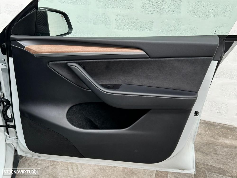 Tesla Model Y Performance Tração Integral - 48