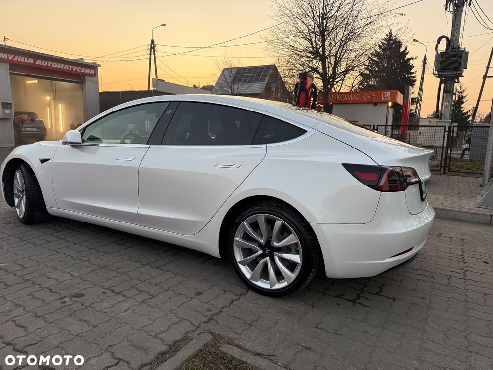 Tesla Model 3 Long Range AWD - 8