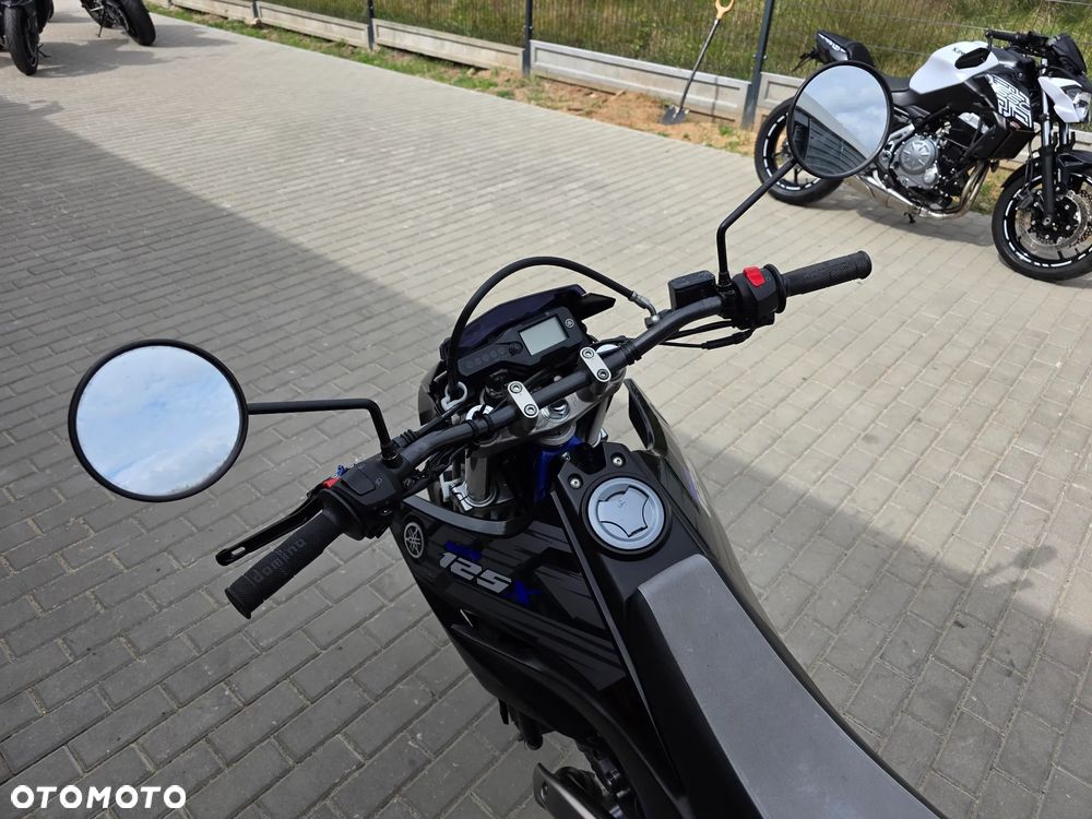 Yamaha WR - 28