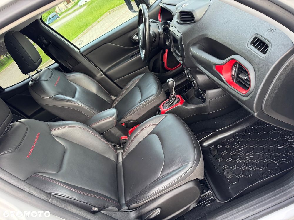 Jeep Renegade 2.0 MultiJet Trailhawk 4WD S&S - 23