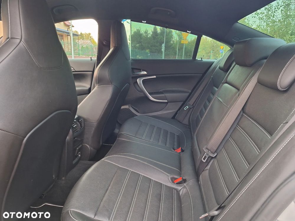 Opel Insignia - 19