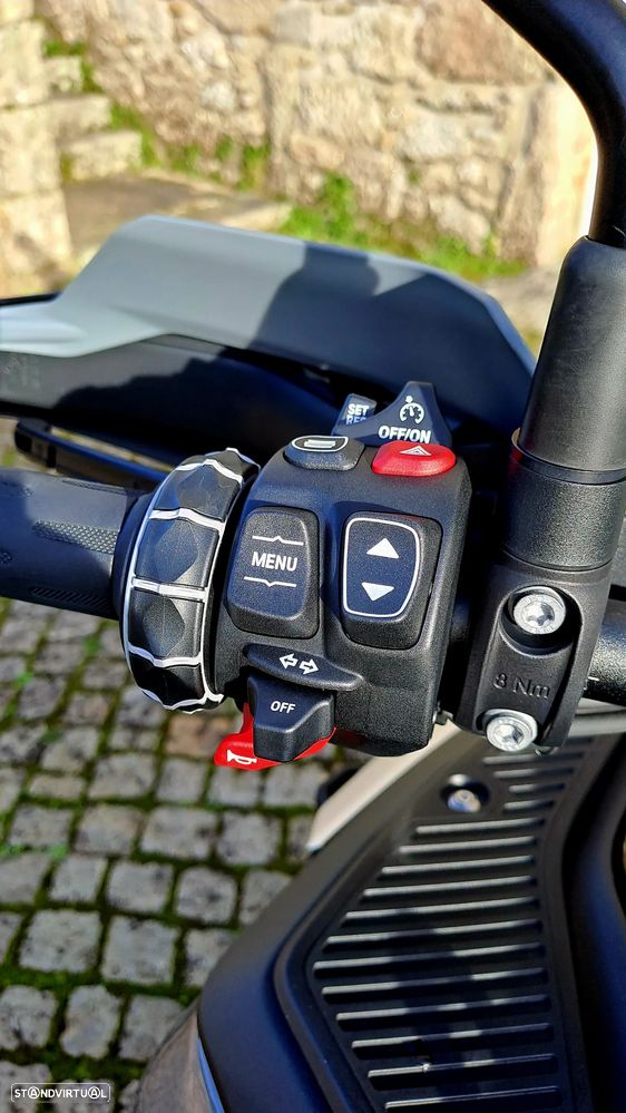 BMW R 1300 GS Adventure Triple Black - 14