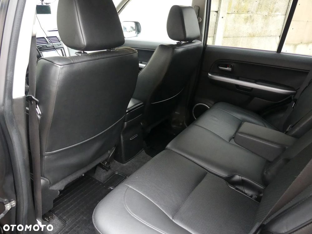 Suzuki Grand Vitara 1.9 DDiS Comfort - 11