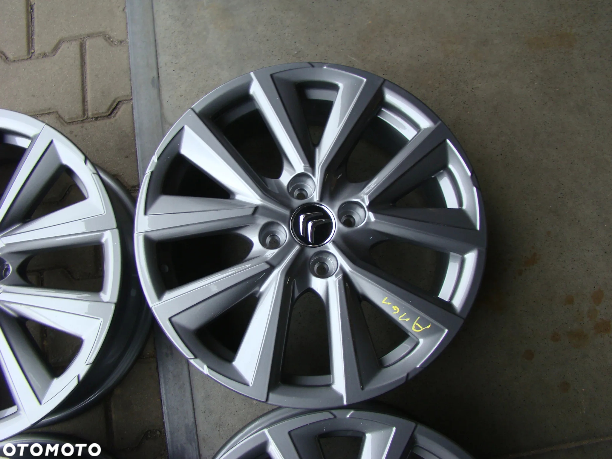 a161 4x108 Citroen C2 C3 C4 C5 DS4 Grand C4 Picasso 6,5jx17 - 3