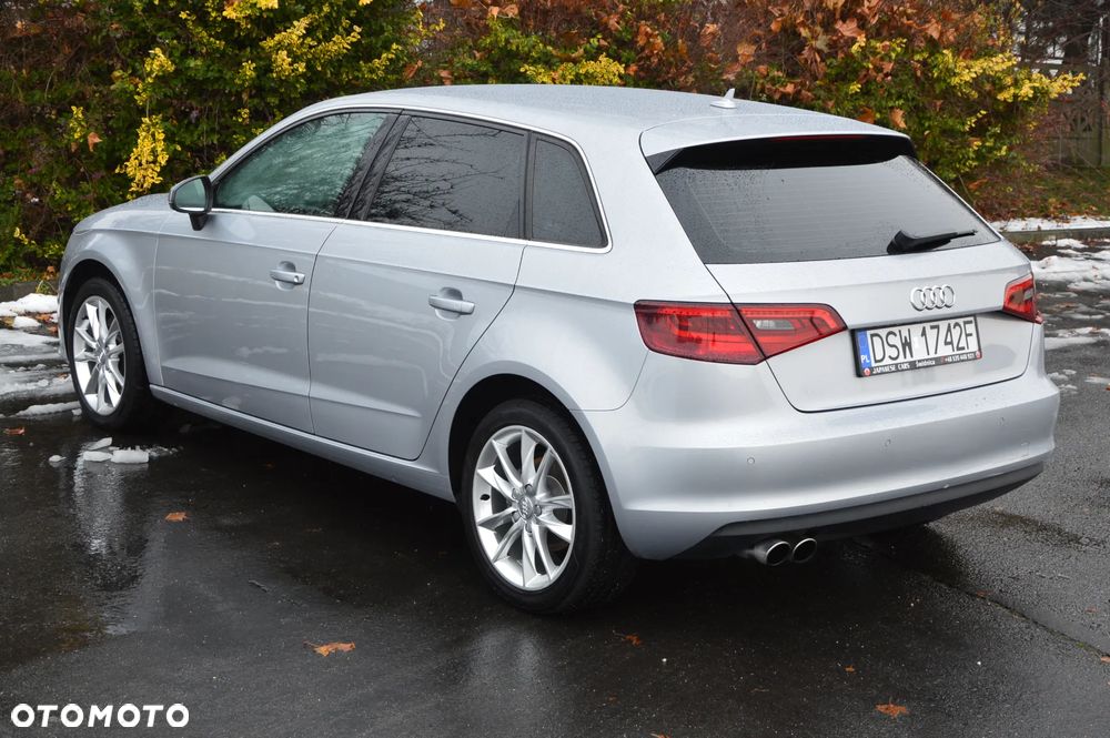 Audi A3 Sportback 1.8 TFSI S tronic Ambiente - 3