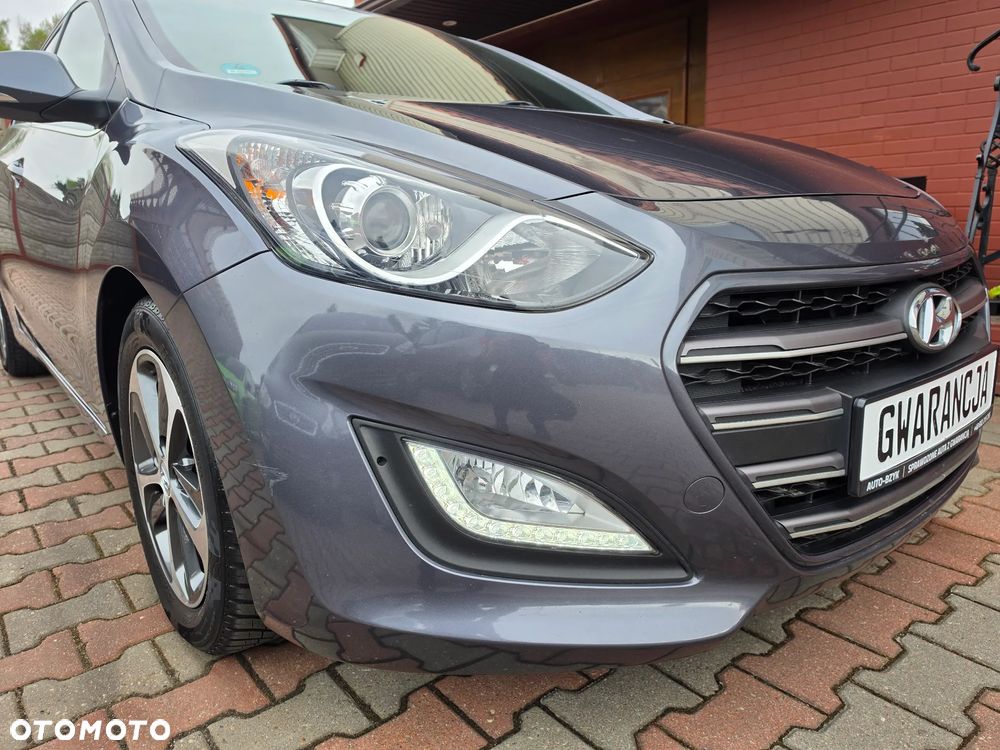 Hyundai i30 blue 1.6 GDI Passion - 6