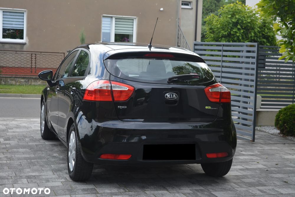 Kia Rio 1.2 Dream Team Edition - 23