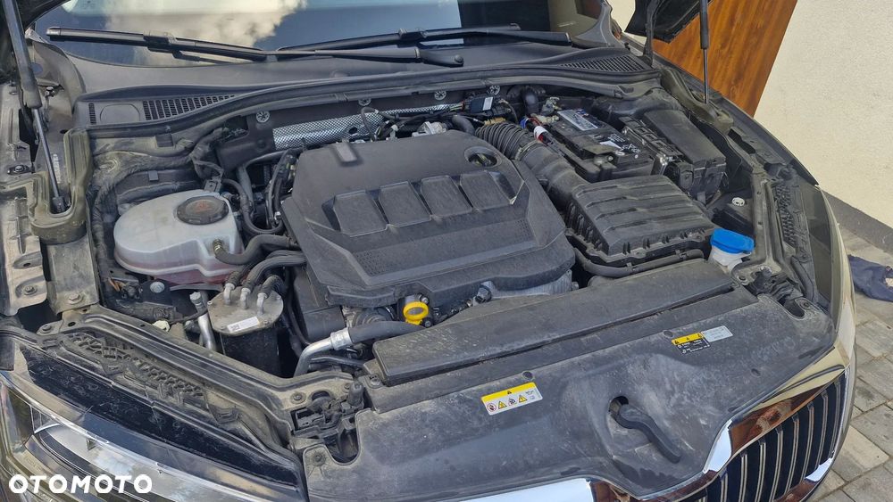 Skoda Superb 2.0 TDI SCR Style DSG - 18