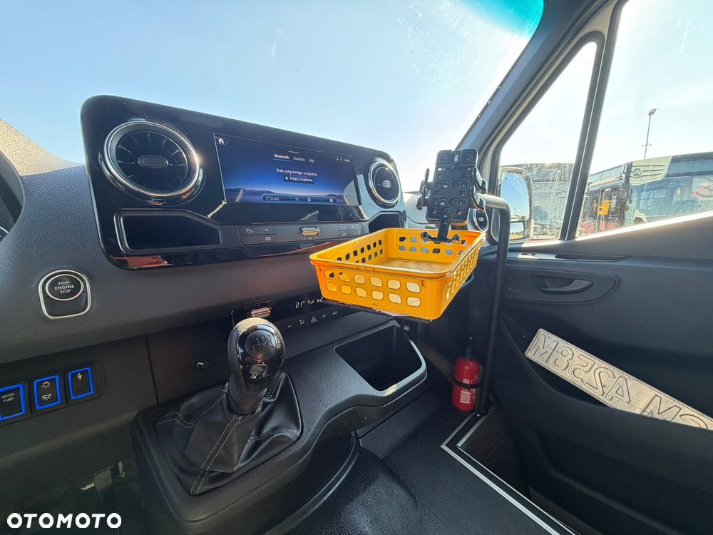 Mercedes-Benz Sprinter 517 - 27