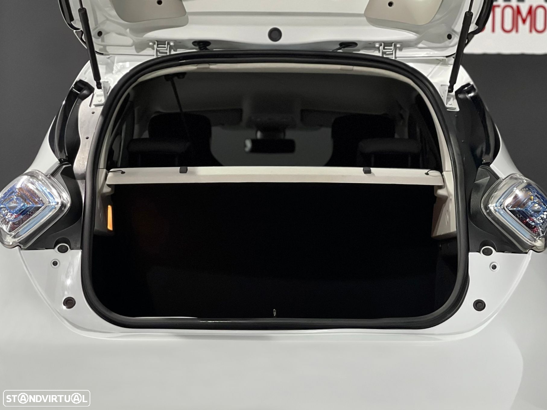 Renault Zoe (c/ Bateria) Life - 12