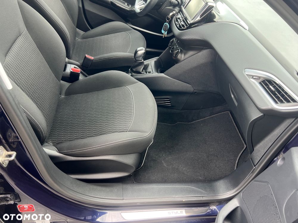 Peugeot 208 PureTech 100 Active Pack - 25