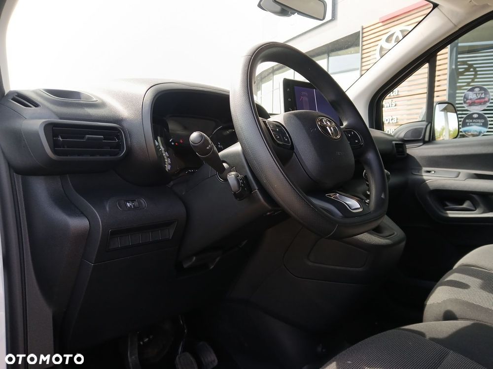 Toyota PROACE CITY - 21