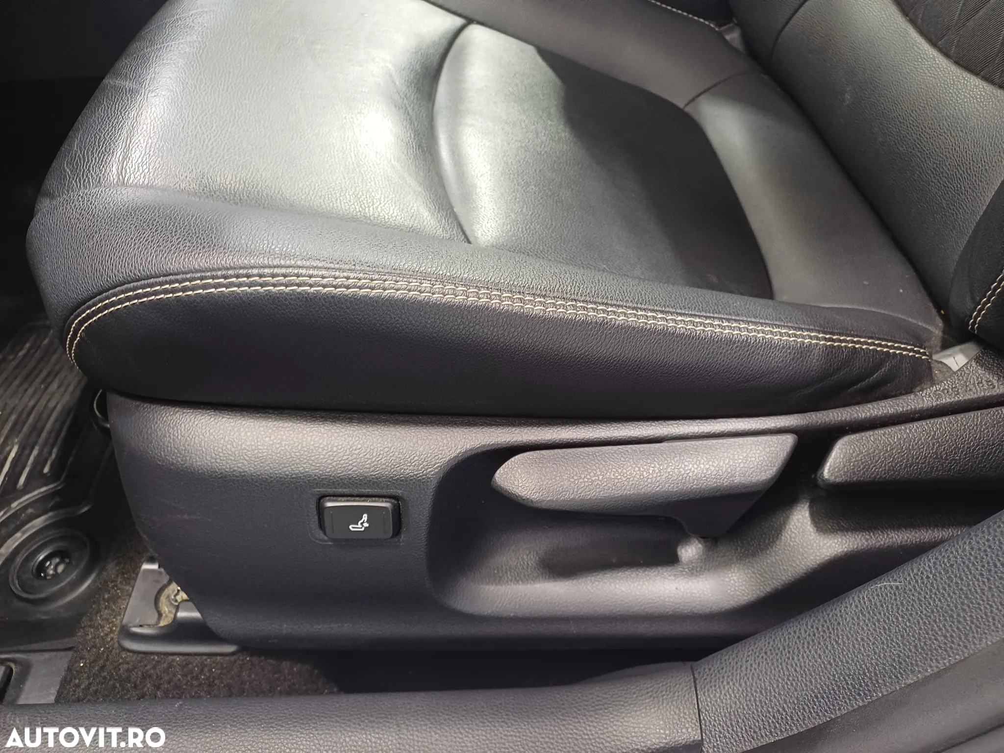 Toyota Corolla 1.8 HSD Dynamic - 9