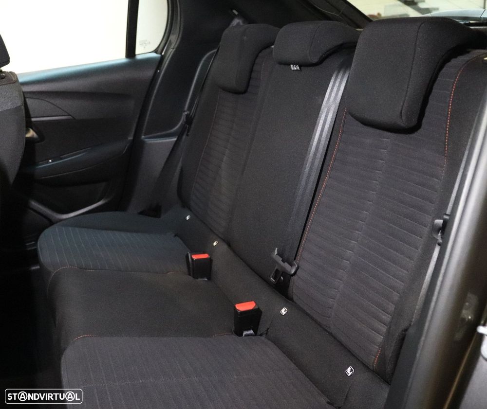 Peugeot 208 1.2 PureTech Active Pack - 33