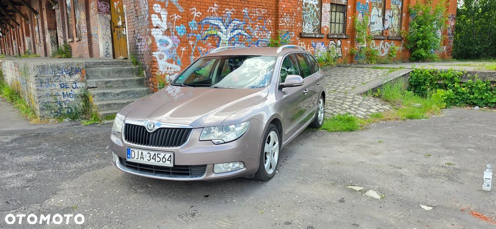 Skoda Superb 2.0 TDI Comfort - 1