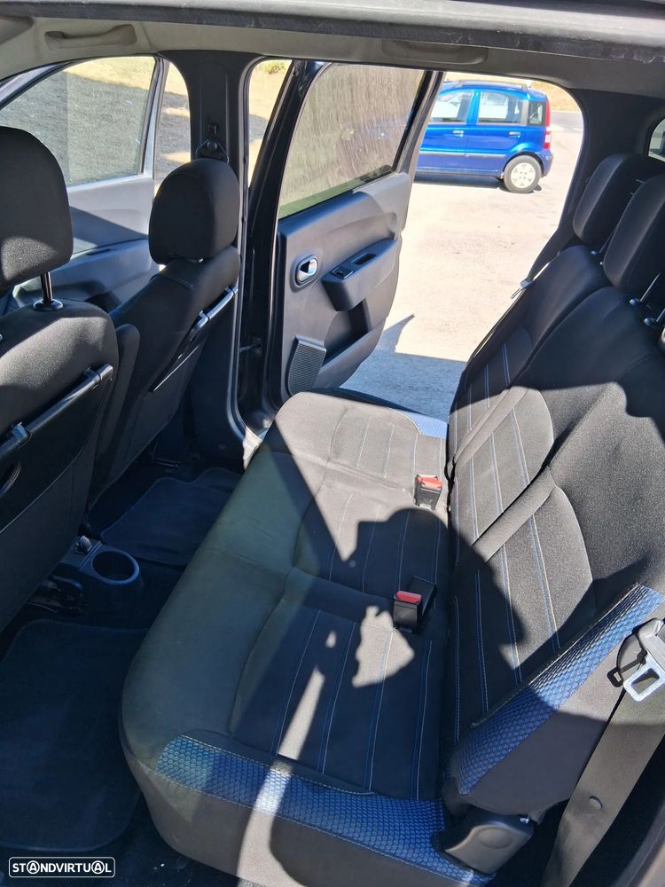 Dacia Lodgy 1.5 Blue dCi SL Go 7L - 16